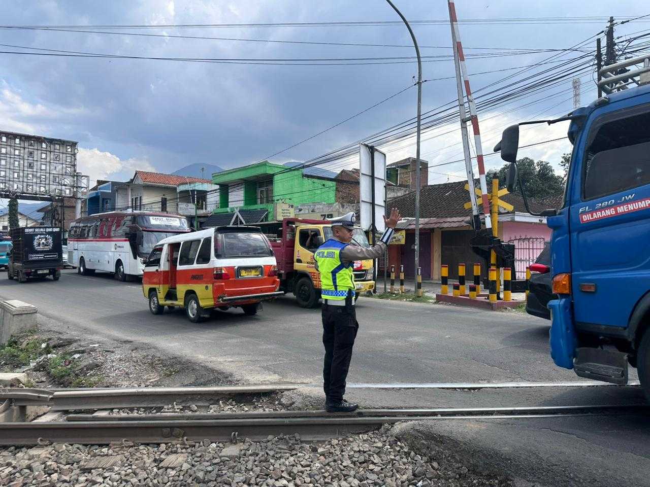 Hari Pertama Operasi Ketupat Lodaya 2026, Arus Lalu Lintas di Jalur Kadungora Masih Landai